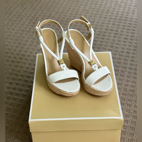 Michael Kors Annie Wedge Sandals in White - Picture 8 of 12